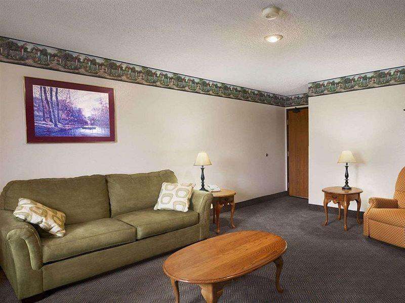 Red Roof Inn Мансфийлд Екстериор снимка