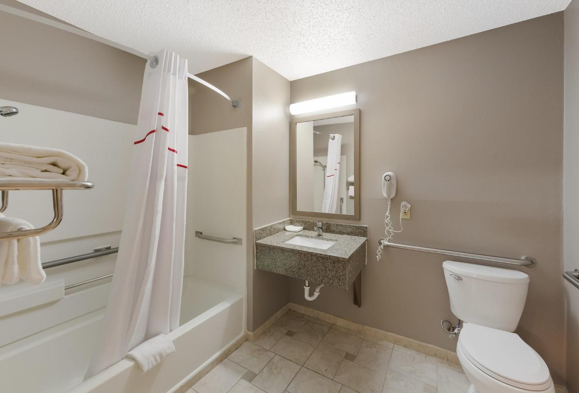 Red Roof Inn Мансфийлд Екстериор снимка